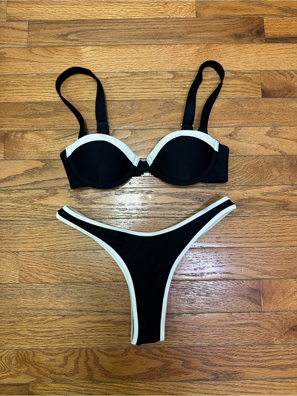 White Fox Boutique Vaucluse Bikini Top & Double Bay Bottoms - Black/White